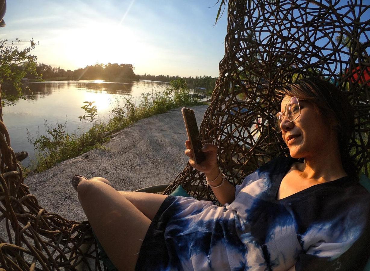 Baantia Chomtawan Bed & Breakfast Surat Thani Bagian luar foto